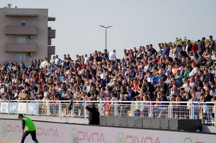 Oglasili se Poskoci: Žele izbaciti najuređeniji klub u ovoj tvorevini Oglasili Se Poskoci Zele Izbaciti Najuredeniji Klub U Ovoj Tvorevini