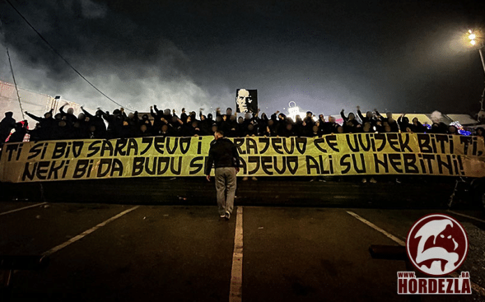 (FOTO) Horde zla: Menadžmentu kluba neka je na znanje, niste Horde Zla Menadzmentu Kluba Neka Je Na Znanje Niste