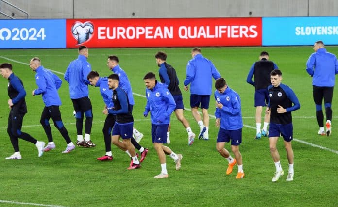 (FOTO/VIDEO) Pogledajte kako izgleda posljednji trening Zmajeva pred utakmicu sa 1679807888 Fotovideo Pogledajte Kako Izgleda Posljednji Trening Zmajeva Pred Utakmicu Sa