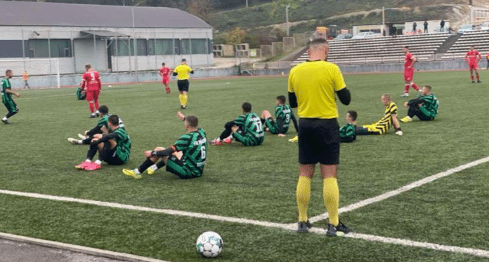 Novi skandal na bh. terenima: Gostujući fudbaleri sjeli na teren Novi Skandal Na Bh Terenima Gostujuci Fudbaleri Sjeli Na Teren