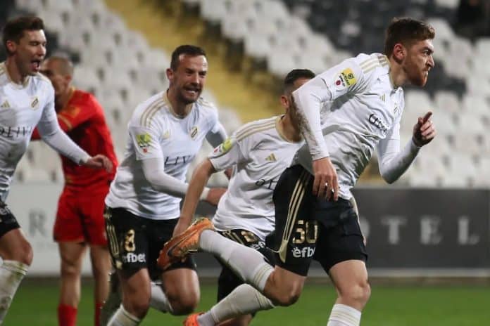 Pavkov potpisao novi ugovor - Sportska centrala Pavkov Potpisao Novi Ugovor Sportska Centrala
