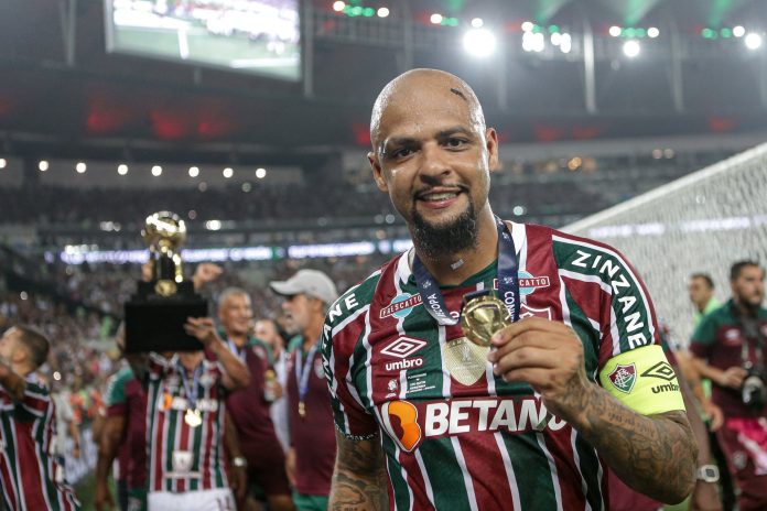 Trofejni brazilski fudbaler završio karijeru u 41. godini! Trofejni Brazilski Fudbaler Zavrsio Karijeru U 41 Godini