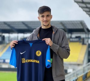 Sva je prilika da ostaje u Sloveniji Sva je prilika da ostaje u Sloveniji