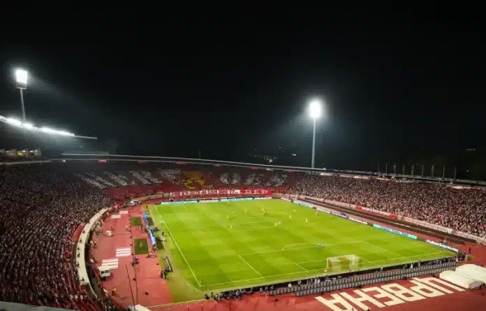 CRVENO-BELI DOČEKUJU LEH: Zvezda ostavila karte za navijače iz unutrašnjosti Crveno Beli Docekuju Leh Zvezda Ostavila Karte Za Navijace Iz Unutrasnjosti