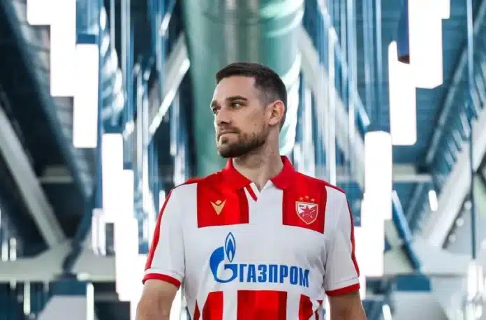 ELŠNIK IMAO PORUKU ZA NAVIJAČE: Nama je najteže, sada su