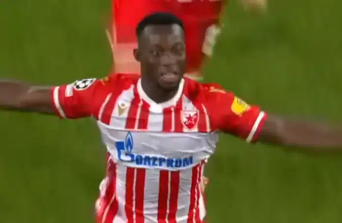 BUKARI SE RADO SEĆA ZVEZDE: Sa njima sam prvi put
