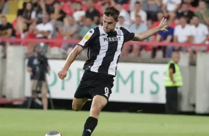 Milan značajno povećao ponudu za Andreja Kostića!