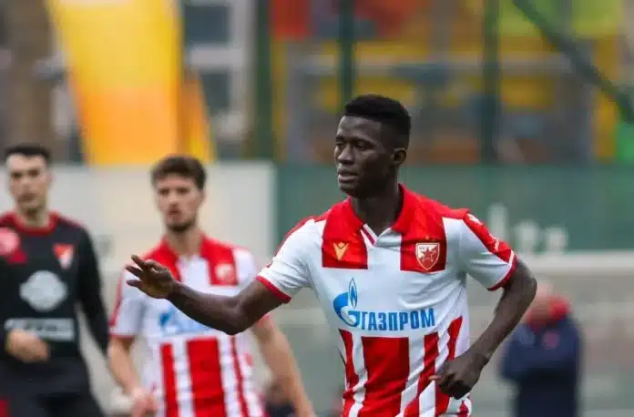 VEĆ JE SUDIO ZVEZDI: On je glavni arbitar na meču