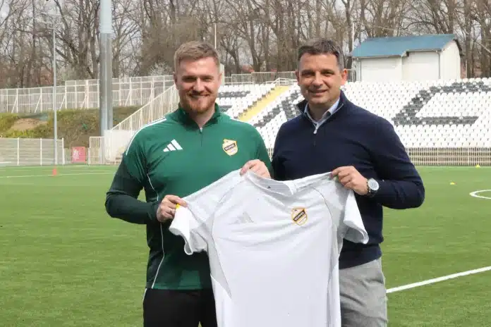 Čukarički promovisao novog trenera - Sportska centrala
