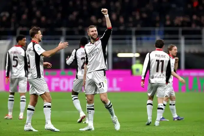 SERIJA A: Milan diše za vrat Interu, Pavlovićev projektil digao