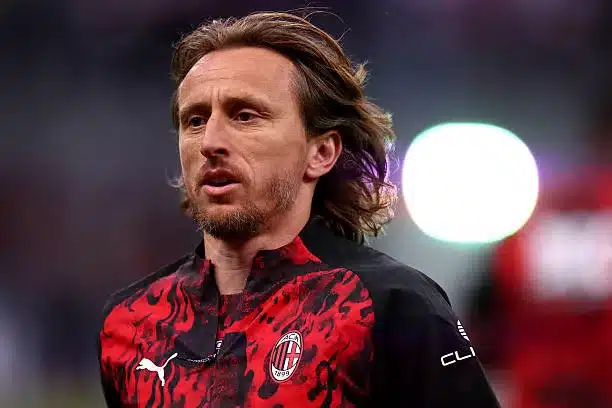 MODRIĆ HITNO OPERISAN: Poznato kad se vraća na teren i