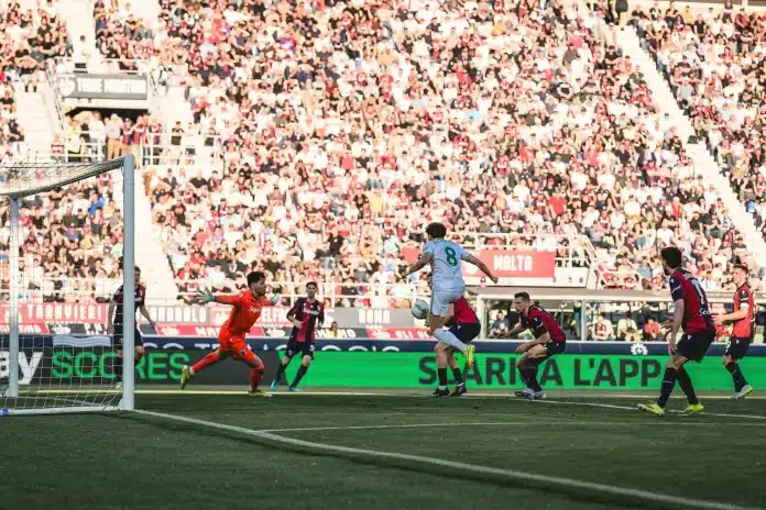 SERIJA A: Roma slavila u Bolonji i ostala u trci