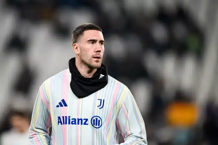 Sve je sada gotovo: Vlahović napušta Juve, stigao novi napadač!