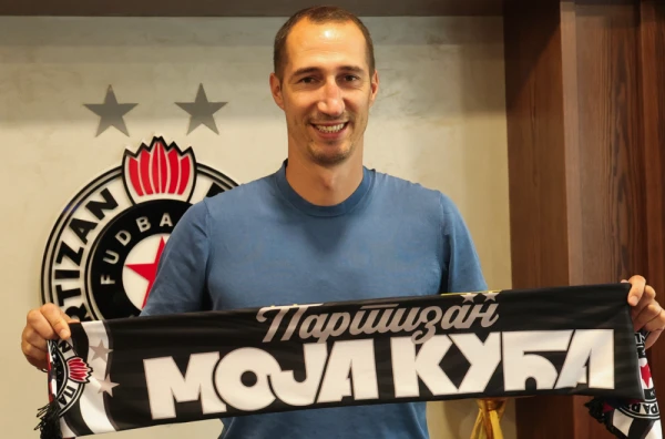 Raća Petrović nakon dolaska u Humsku otkrio da Partizan ostaje
