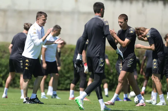 ZEMUN - PARTIZAN, SASTAVI: Trio pojačanja od starta za crno-bele